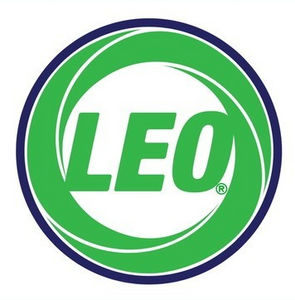 Leo shops